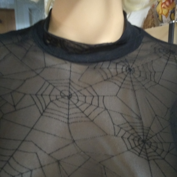 SHEIN Tops - Edgy SHEIN Top